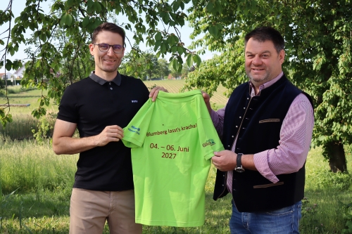 Bild "Berichte:2026Werbeshirt.JPG"